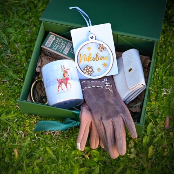 Božićni poklon paket za žene "Blagdanski kutak"